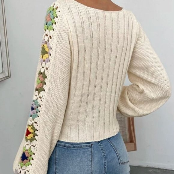 Crochet Floral Detailed Knit sweater top - Picture 4 of 5
